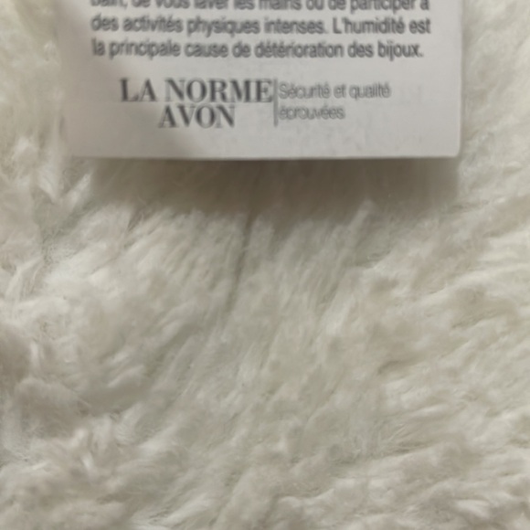 AVON Candy Cane Bracelet - Picture 5 of 5